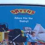 Im Smyths Toys Superstore in Köln-Marsdorf fand die größte der Willkommenspartys statt. Foto: André Volkmann