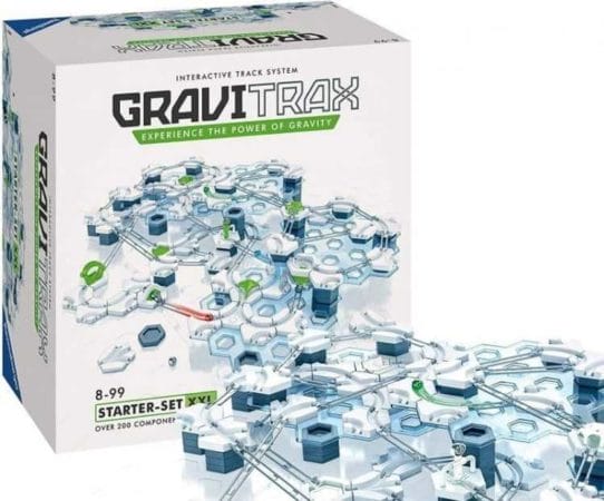 Die interaktive Kugelbahn GraviTrax liegt nicht ohne Grund bei Kindern und Erwachsenen Spielern im Trend! Foto: Ravensburger