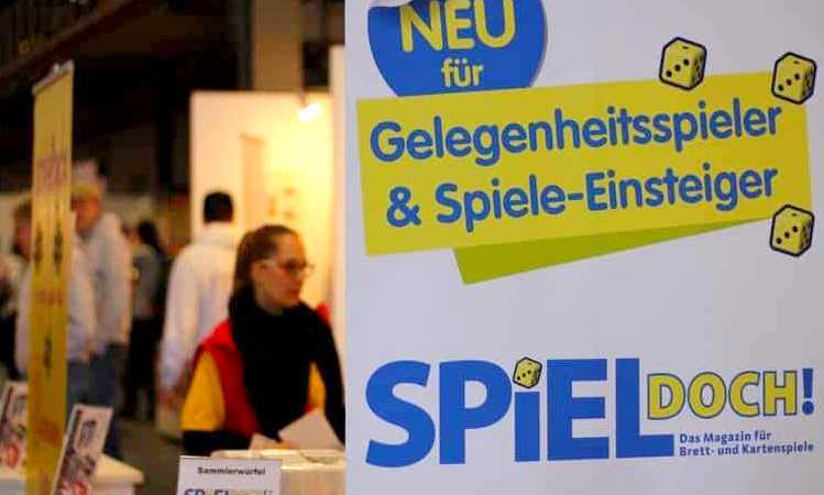 A banner of the game after all! at the fair. Photo: Volkmann