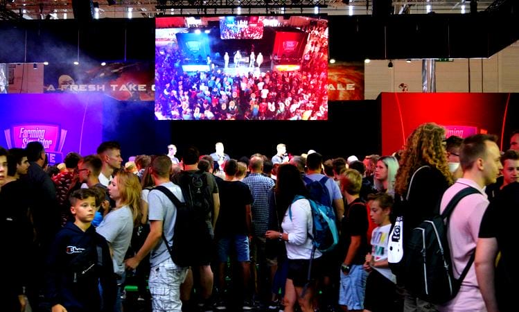 Auf der Gamescom 2022 werden Fans wieder vor Ort durch die Hallen schlendern dürfen. Foto: Volkmann