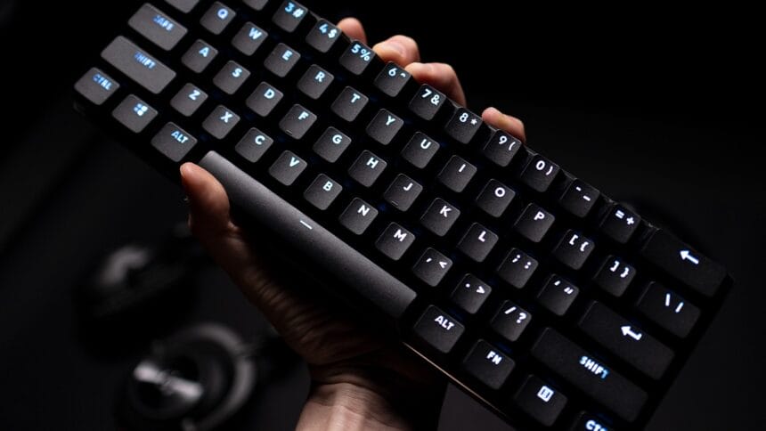 : Logitech G stellt die PRO X 60 Gaming-Tastatur mit KEYCONTROL Technologie vor. Bild: Logitech G
