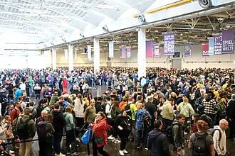 Viele wollen rein - rund 200.000 Fans werden die SPIEL in Essen am Ende besucht haben. Foto: Volkmann